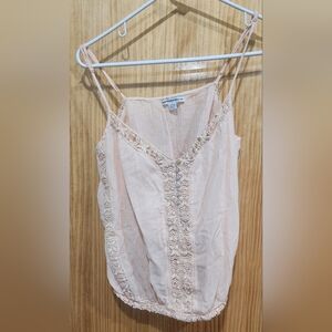 American Eagle peach colored spaghetti strap crochet camisole